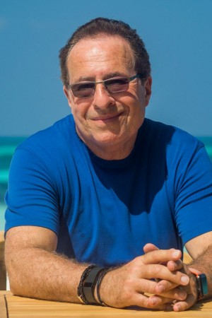 Peter James