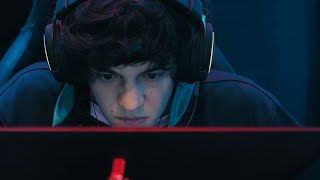 Cauã Martins se joga no mundo dos eSports em dr4g0n